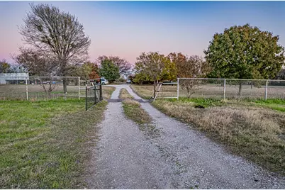 6942 Silver Creek Azle Road, Azle, TX 76020 - Photo 25