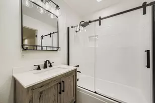 900 Pioneer Cir E, Argyle, TX 76226 - Photo 25