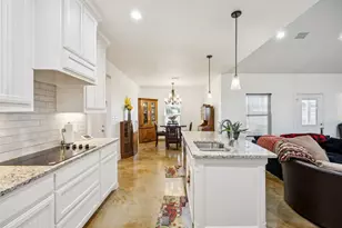 1084 Justin Dr, Springtown, TX 76082 - Photo 9