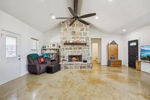1084 Justin Dr, Springtown, TX 76082 - Photo 3