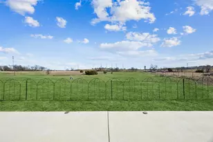 1084 Justin Dr, Springtown, TX 76082 - Photo 25