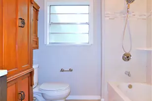 2412 N Carroll Blvd, Denton, TX 76201 - Photo 19