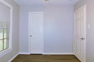 2412 N Carroll Blvd, Denton, TX 76201 - Photo 17