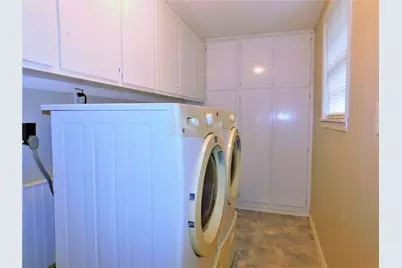 2412 N Carroll Boulevard, Denton, TX 76201 - Photo 21