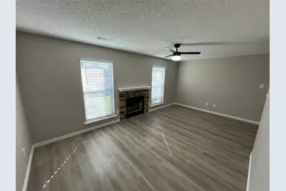 3840 Scarsdale Lane, Dallas, TX 75227 - Photo 3