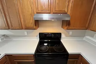 3840 Scarsdale Ln, Dallas, TX 75227 - Photo 9