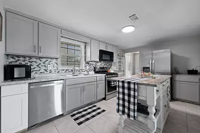 412 W Godley Avenue, Godley, TX 76044 - Photo 17