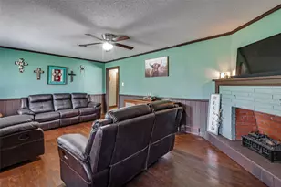 5732 Monterrey Dr, Fort Worth, TX 76112 - Photo 3