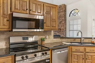 702 Giltin Ct, Arlington, TX 76006 - Photo 13