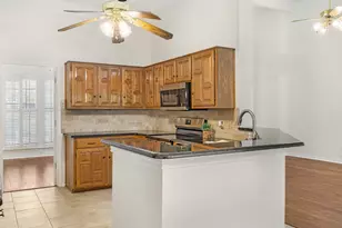 702 Giltin Ct, Arlington, TX 76006 - Photo 11