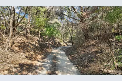 1240 Autumn Oaks Circle, China Spring, TX 76633 - Photo 5