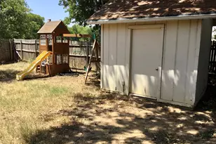 2030 Golf Ct, Denton, TX 76205 - Photo 13