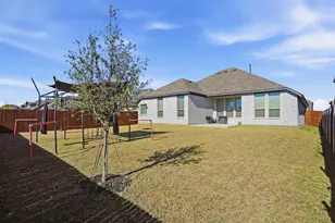 1027 Moss Grv Trl, Justin, TX 76247 - Photo 31