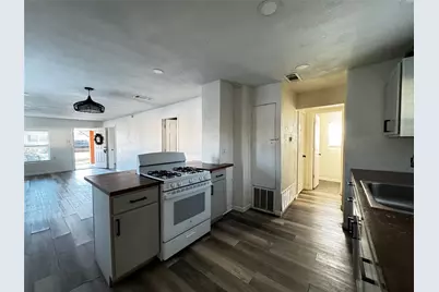 2019 Summer Avenue, Waco, TX 76708 - Photo 5