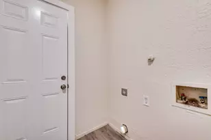 2818 Oakdale St, Dallas, TX 75215 - Photo 15