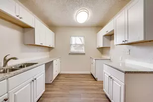 2818 Oakdale St, Dallas, TX 75215 - Photo 11