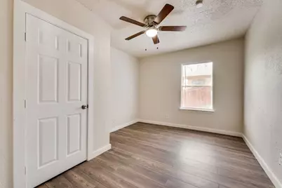 2818 Oakdale Street, Dallas, TX 75215 - Photo 7
