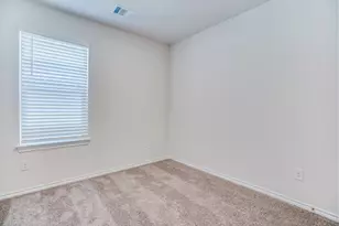 1328 Briar Hl Dr, Denton, TX 76207 - Photo 5