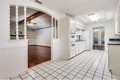 1910 Jamestown Court, Arlington, TX 76013 - Photo 15