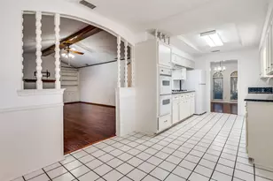 1910 Jamestown Ct, Arlington, TX 76013 - Photo 15