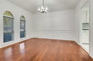 1910 Jamestown Ct, Arlington, TX 76013 - Photo 9