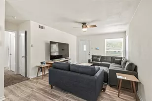 2315 Housley Dr, Dallas, TX 75228 - Photo 5