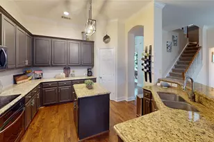 1747 Ivy Ln, Carrollton, TX 75007 - Photo 7