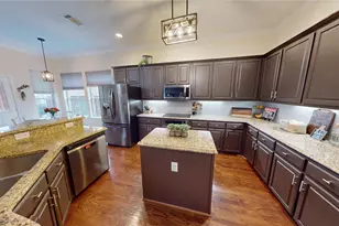 1747 Ivy Ln, Carrollton, TX 75007 - Photo 9