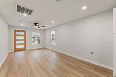 2512 Campbell Street, Fort Worth, TX 76105 - Photo 7