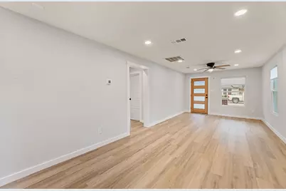 2512 Campbell Street, Fort Worth, TX 76105 - Photo 11