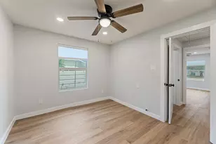 2512 Campbell St, Fort Worth, TX 76105 - Photo 15