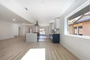 10023 Kirkhaven Dr, Dallas, TX 75238 - Photo 9