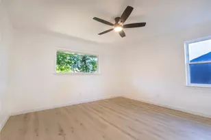 10023 Kirkhaven Dr, Dallas, TX 75238 - Photo 15