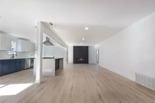 10023 Kirkhaven Dr, Dallas, TX 75238 - Photo 7