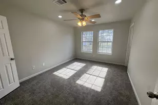 806 E 10th St, Bonham, TX 75418 - Photo 17