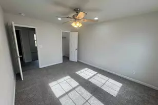 806 E 10th St, Bonham, TX 75418 - Photo 23