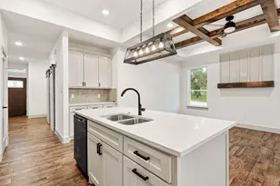 5901 S Lakeside Hills Ct, Granbury, TX 76048 - Photo 19