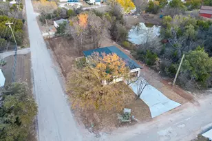 5901 S Lakeside Hills Ct, Granbury, TX 76048 - Photo 31