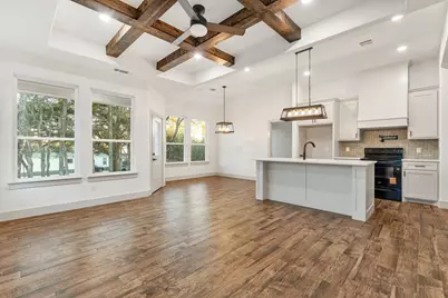 5901 S Lakeside Hills Court, Granbury, TX 76048 - Photo 13