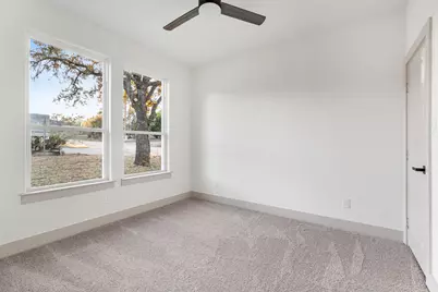 5901 S Lakeside Hills Court, Granbury, TX 76048 - Photo 7