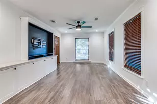 2827 Catherine St, Dallas, TX 75211 - Photo 5