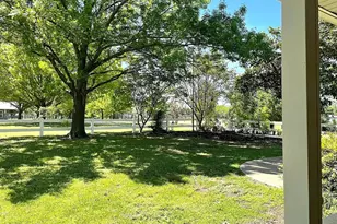 11217 Foutch Rd, Pilot Point, TX 76258 - Photo 15