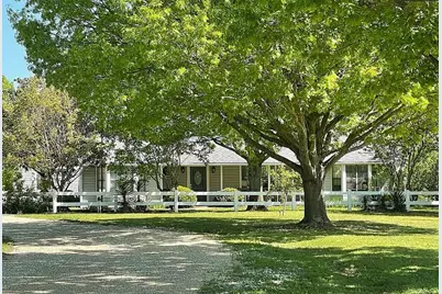 11217 Foutch Road, Pilot Point, TX 76258 - Photo 9