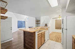 9827 Walnut St, Dallas, TX 75243 - Photo 15