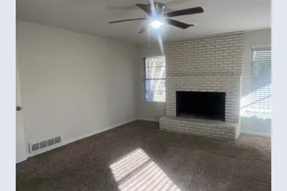 1613 Martel Avenue, Fort Worth, TX 76103 - Photo 11