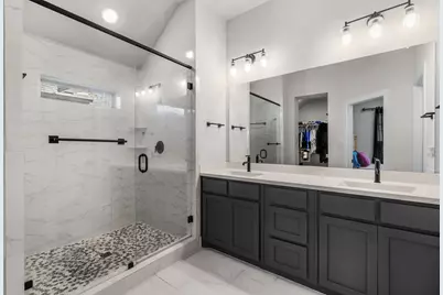 8617 Keeneland Drive, Fort Worth, TX 76120 - Photo 17