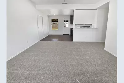 1307 Lynnwood Drive, Cleburne, TX 76033 - Photo 7