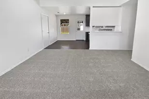 1307 Lynnwood Dr, Cleburne, TX 76033 - Photo 7