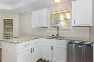 4925 Marcus Dr, Flower Mound, TX 75028 - Photo 9