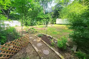 8619 Groveland Dr, Dallas, TX 75218 - Photo 9